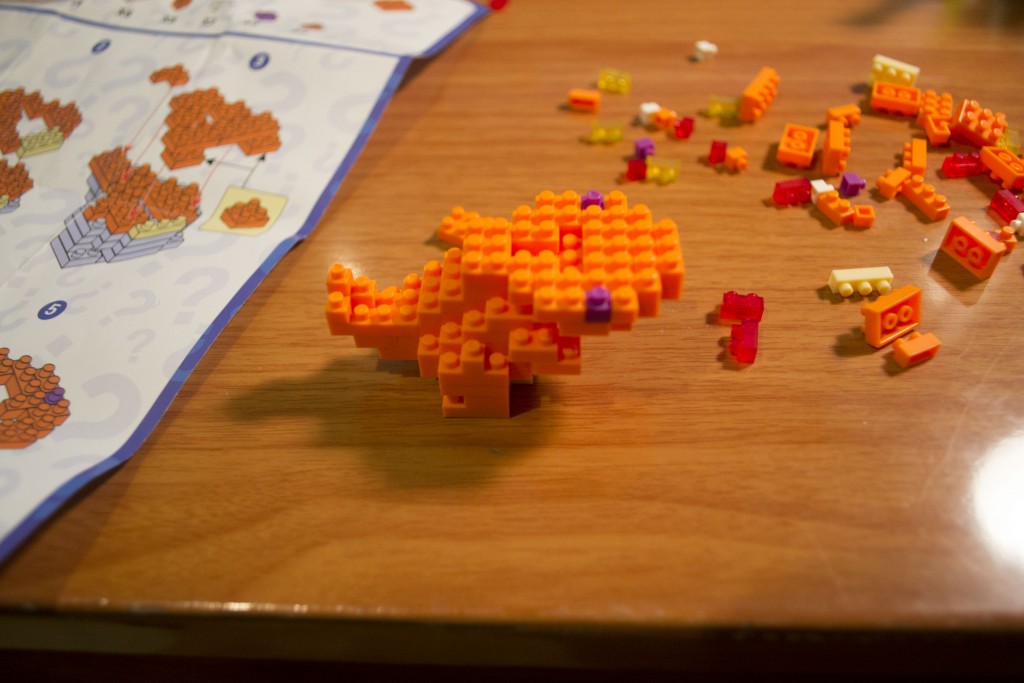 Gundam and Lego Charmander